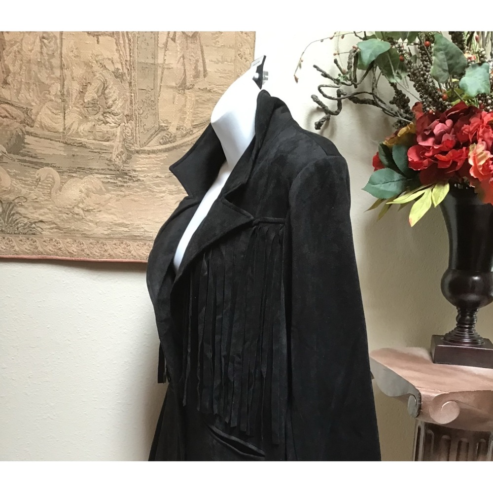 BLACK FAUX LEATHER JACKET, NWT, size Xlg. Fringed front and back - Picture 3 of 11